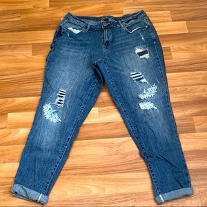 Lane Bryant Floral Appliqué Ripped Jean Capris